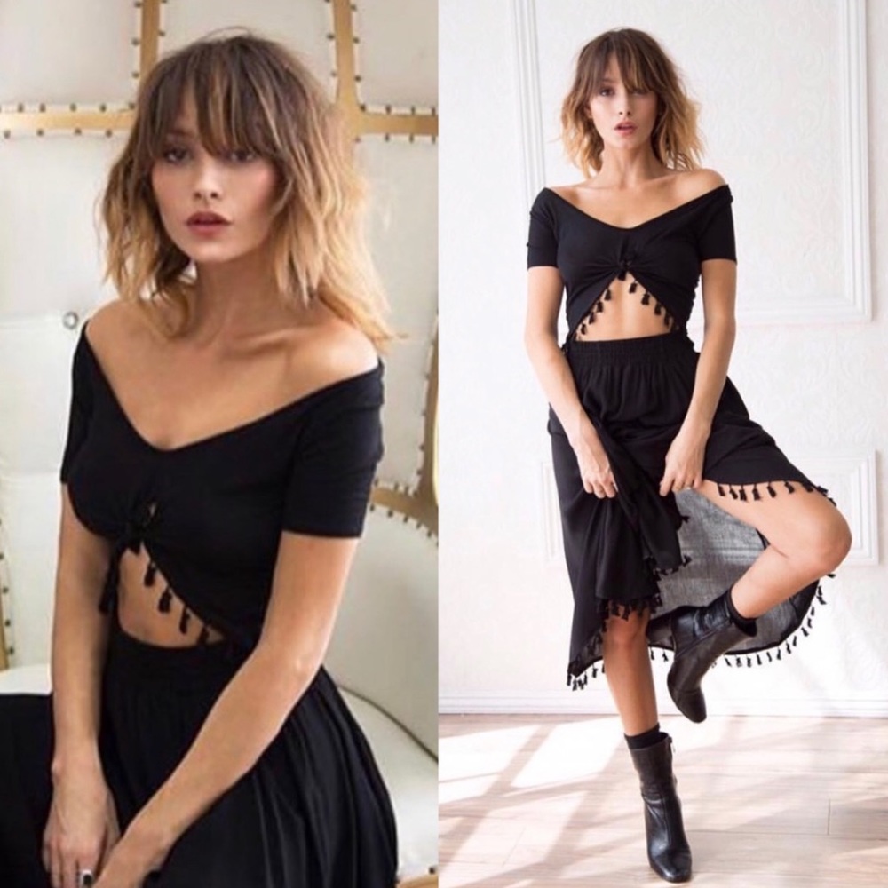 EastNWest Label piano crop top